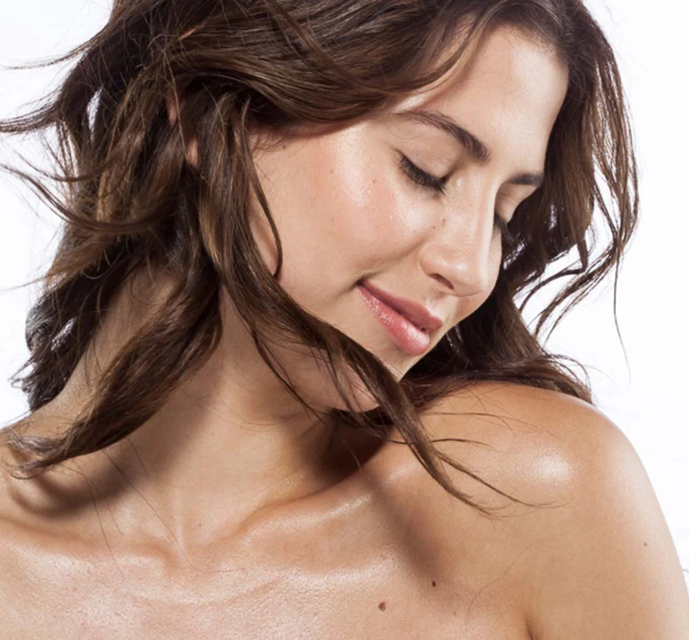 Bronzed Babe - Image 2
